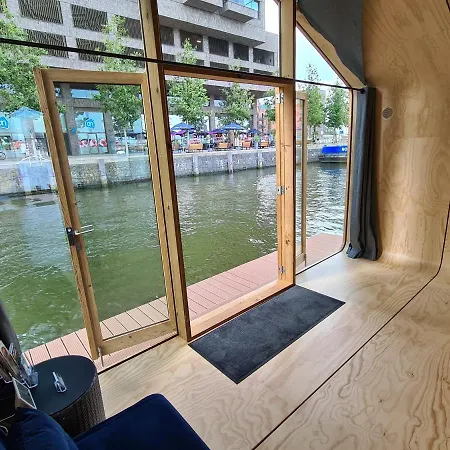 Hotel na wodzie Wikkelboat Nr2 At Floating Rijnhaven